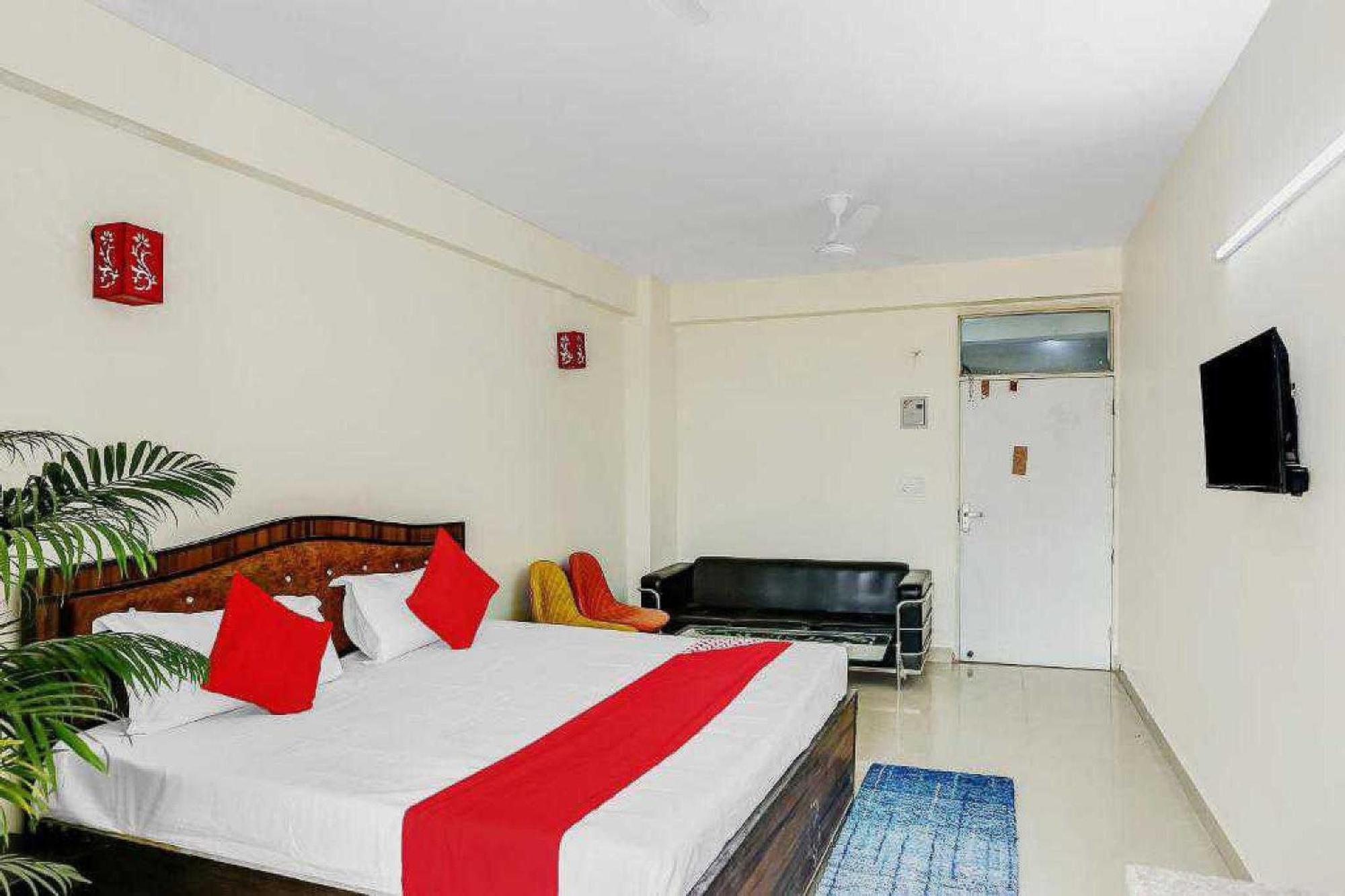 Hotel O Krishna Orchid Near Noida Sector 81 Metro Station Zewnętrze zdjęcie