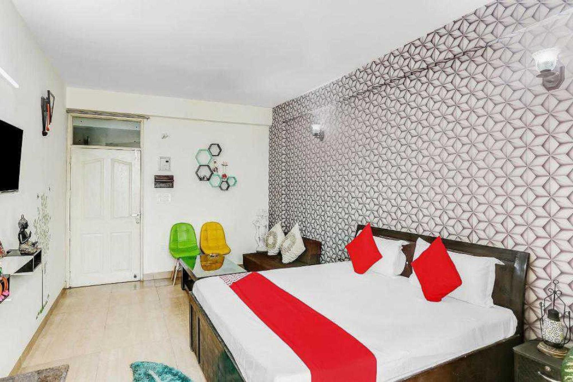 Hotel O Krishna Orchid Near Noida Sector 81 Metro Station Zewnętrze zdjęcie