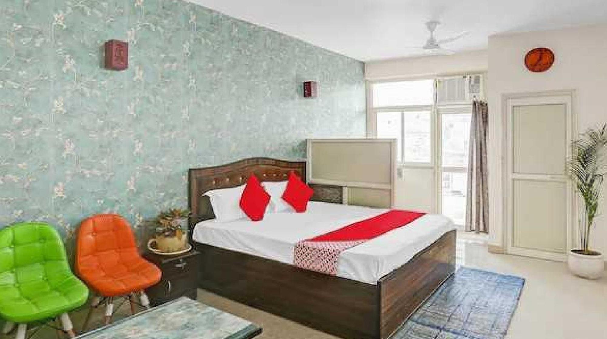 Hotel O Krishna Orchid Near Noida Sector 81 Metro Station Zewnętrze zdjęcie